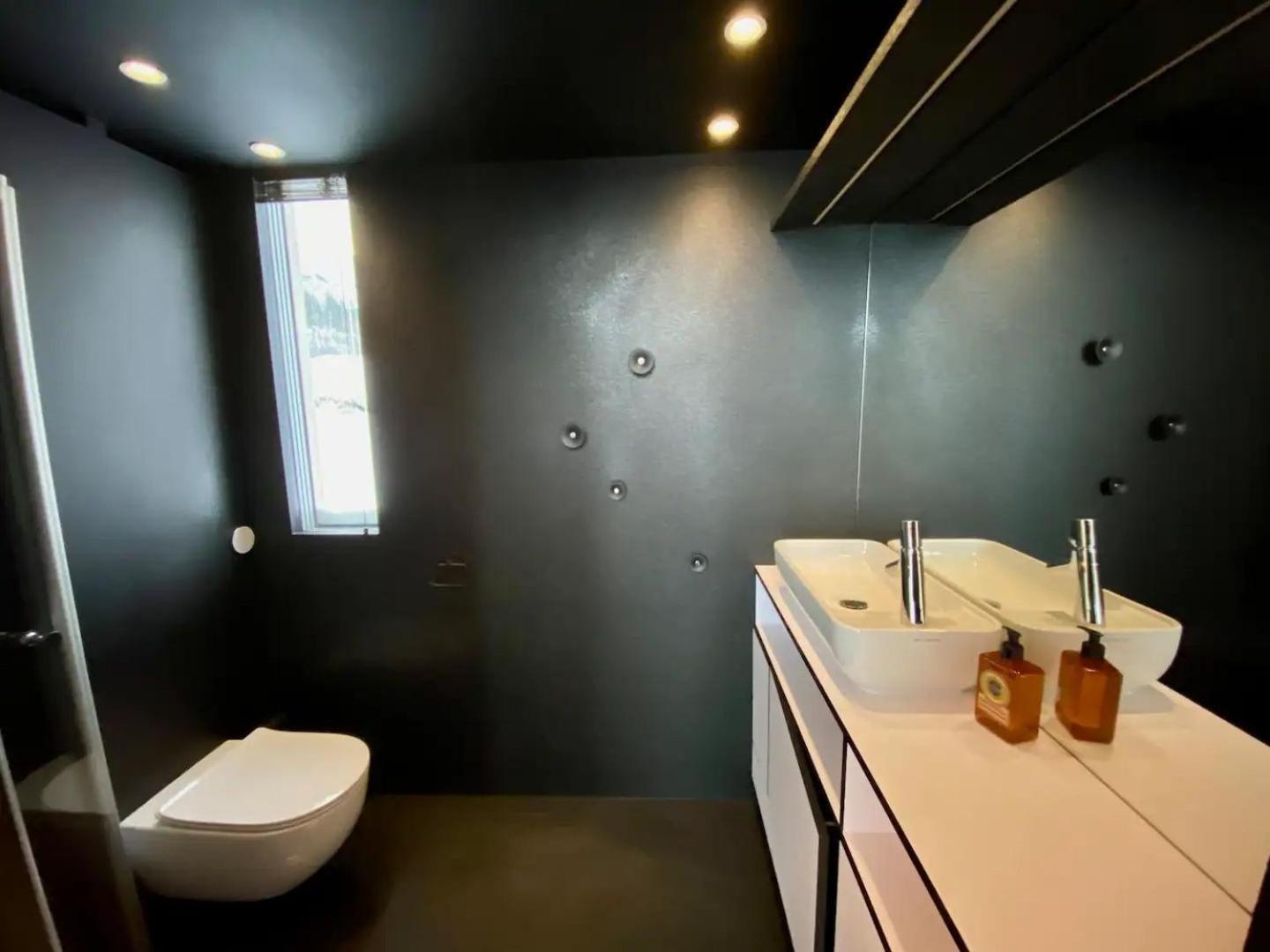 Oceanview Mini-House - Stunning Views Daire Ramberg Dış mekan fotoğraf